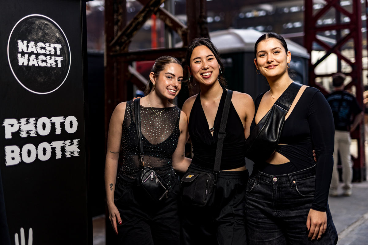 Loading... just a sec